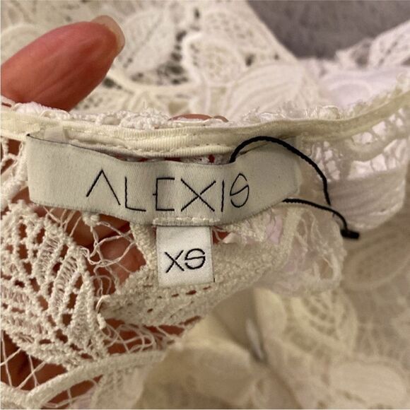 Alexis Elegant White Lace Dress, XS - Picture 7 of 8